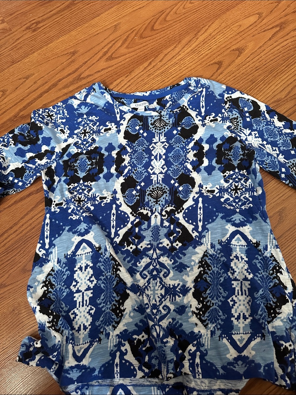 Chico's Blue, Navy & White Patterned Top